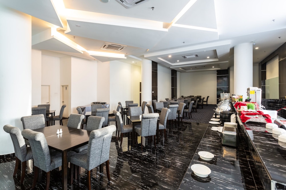 THE REED HOTEL MELAKA – Formerly E-Red Hotel Melaka 42/52