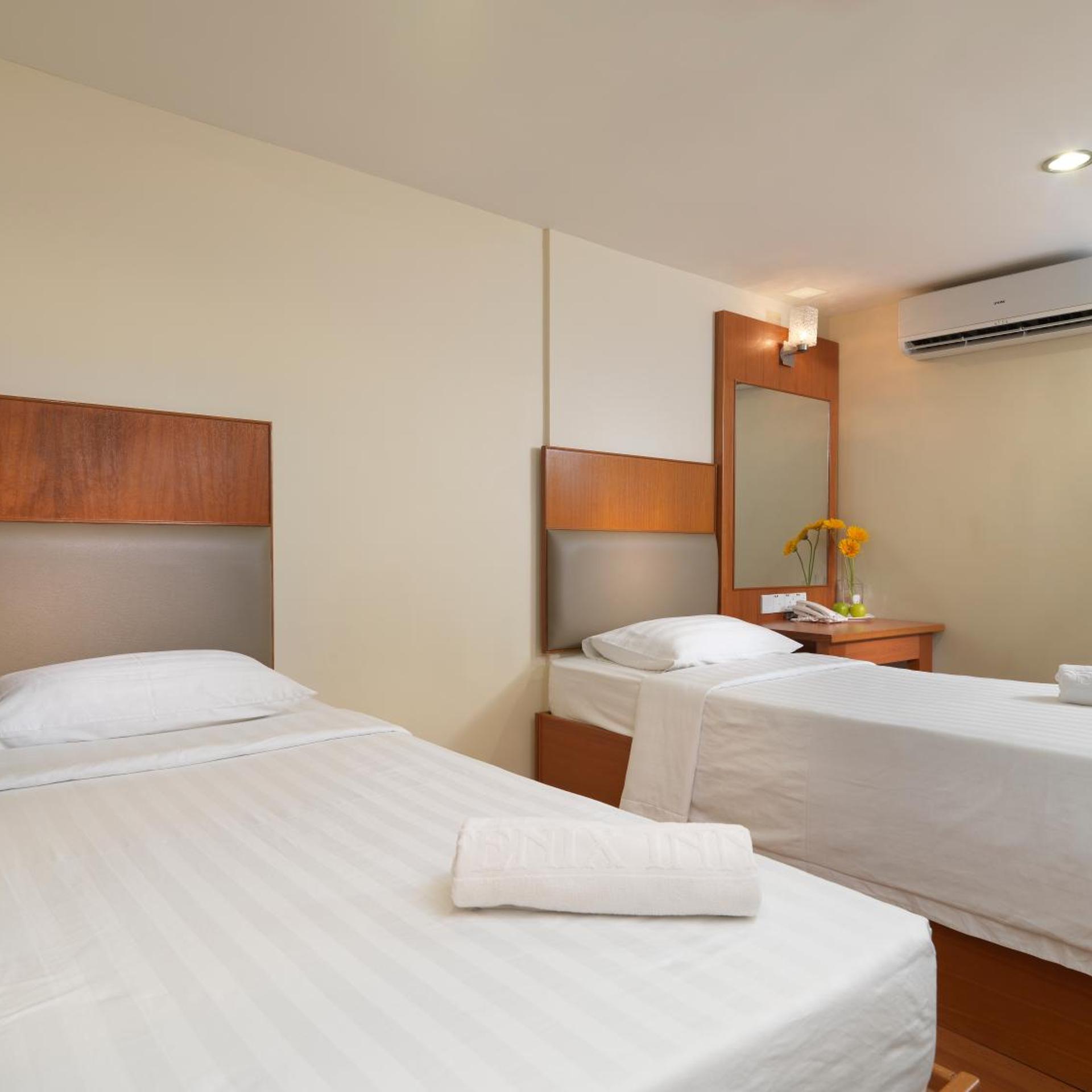 Standard, Twin Beds, No Window