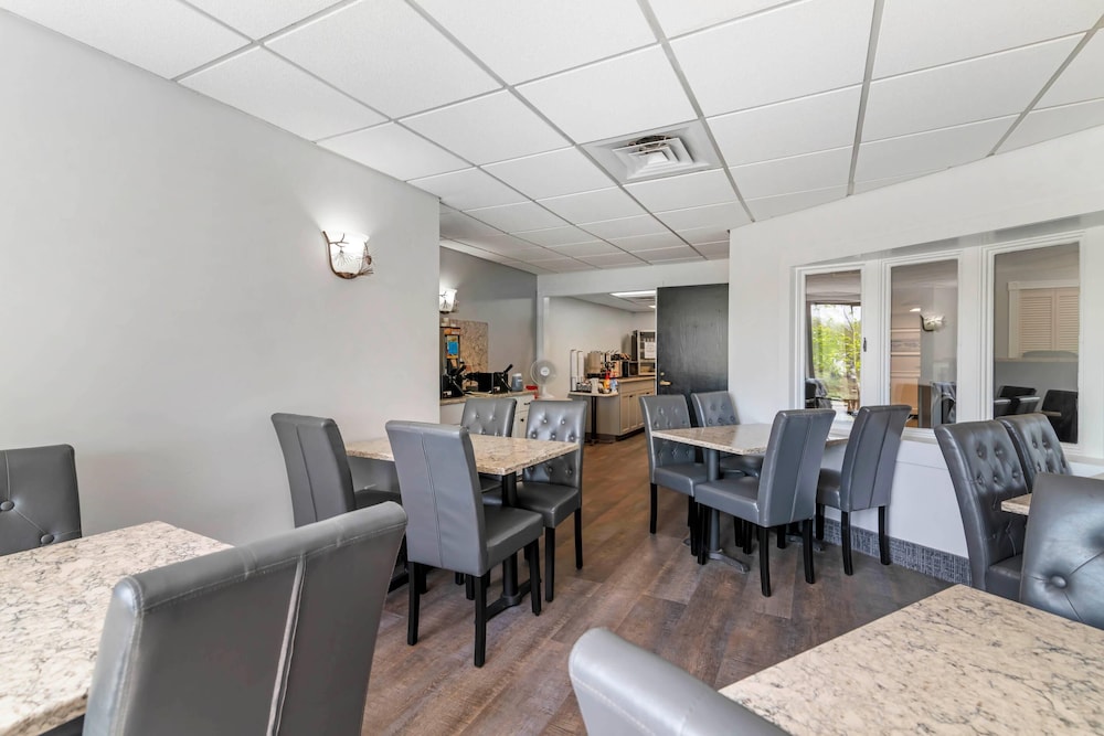 Black Bear Inn, an Ascend Collection Hotel 52/69