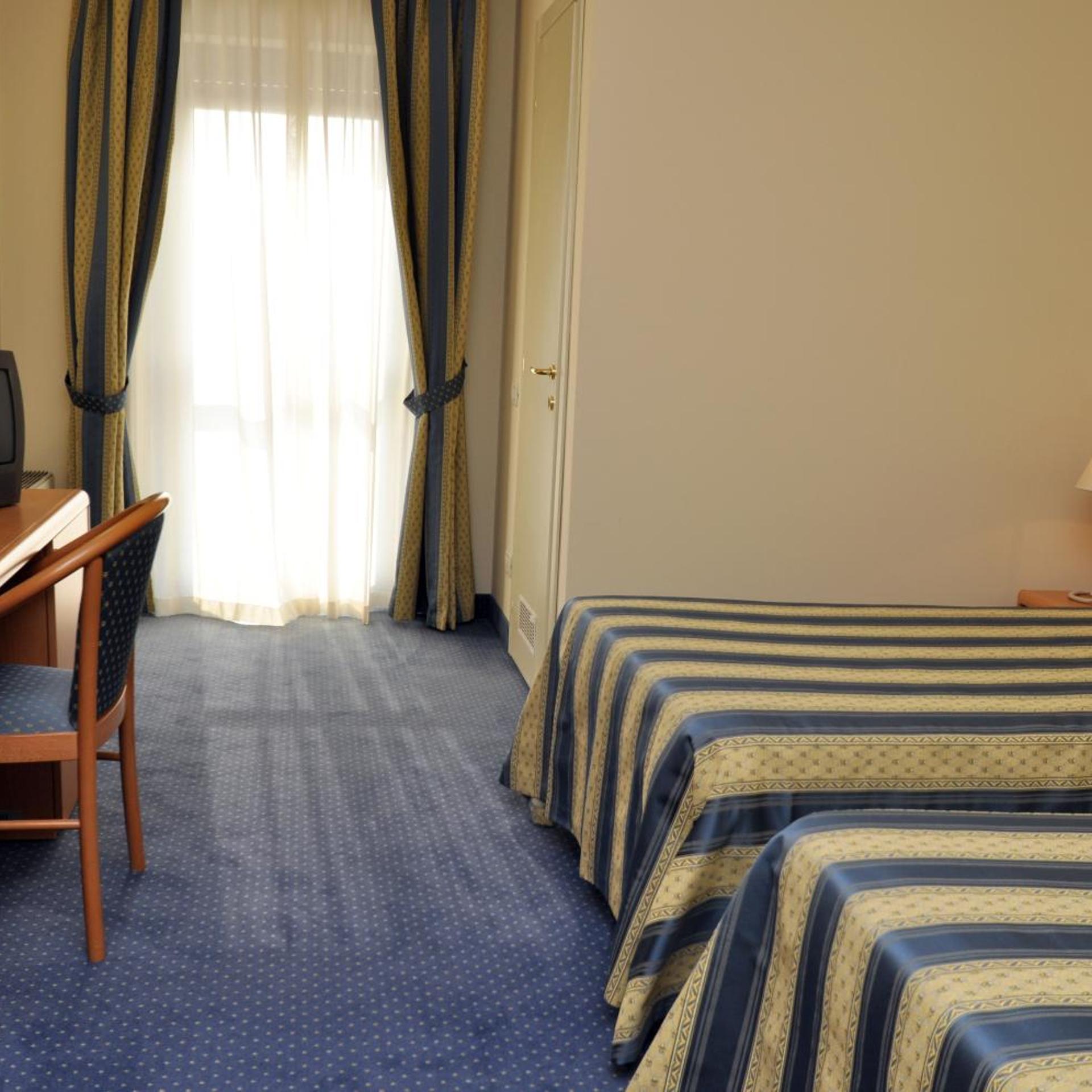 Room, Twin Beds