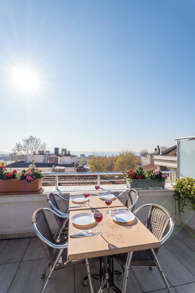 Feyza Apartments 34/50