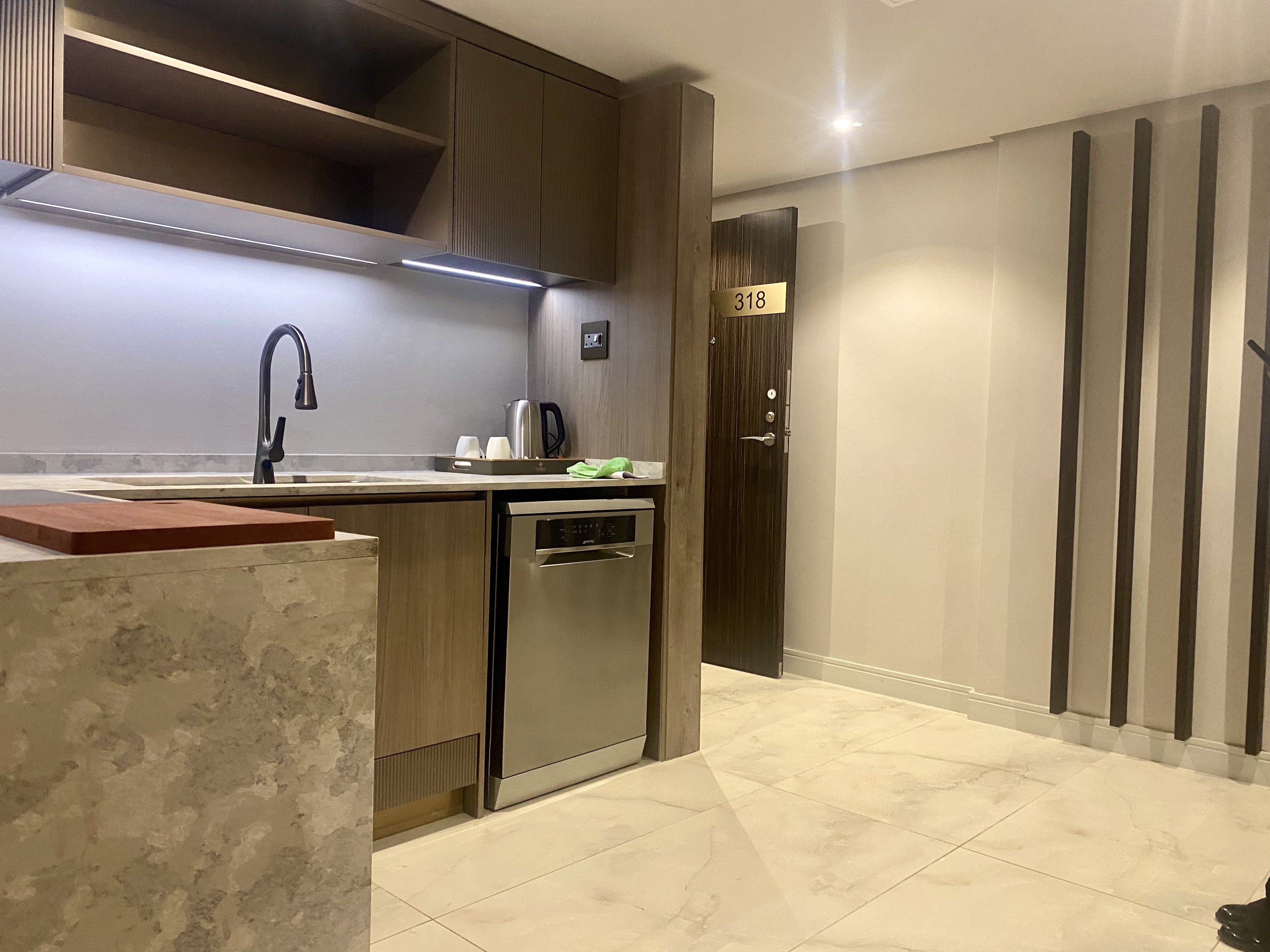 Coastlands Skye Hotel 8/50