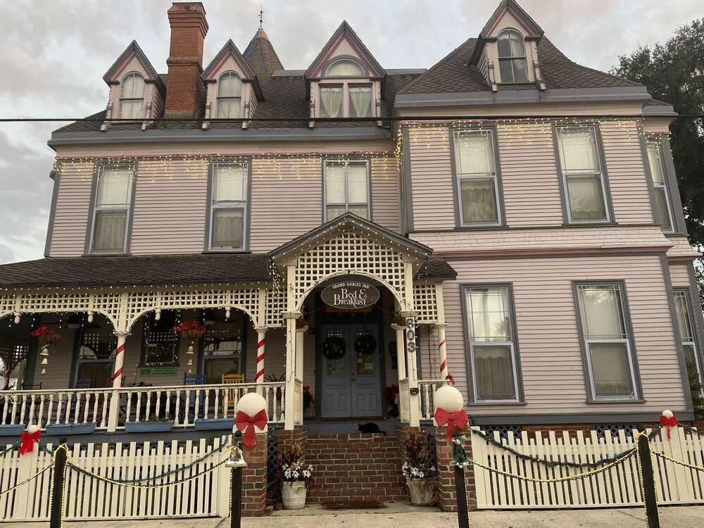 Grand Gables Inn Bed & Breakfast 1/38