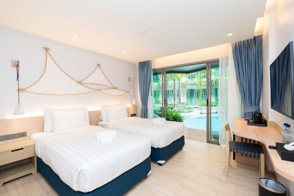 Panwaburi Beachfront Resort 17/50