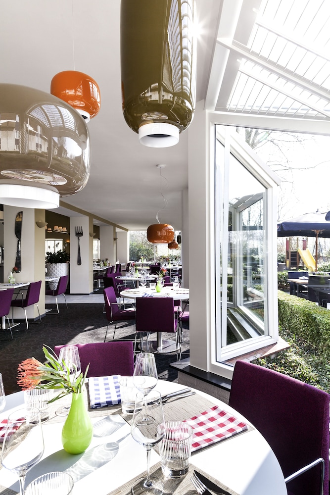 NOVOTEL BREDA 56/73