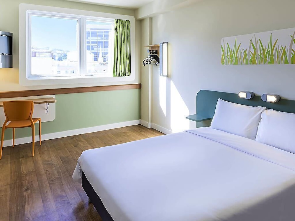APARTMENT, DOUBLE BED