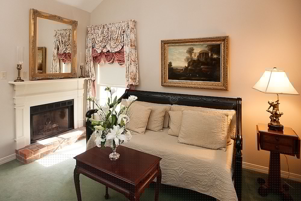 Monmouth Historic Inns And Gardens 36/72