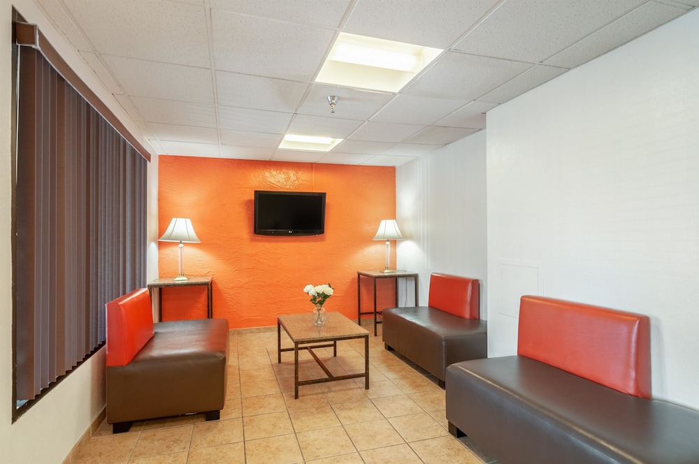 Motel6 Naperville, IL 32/44