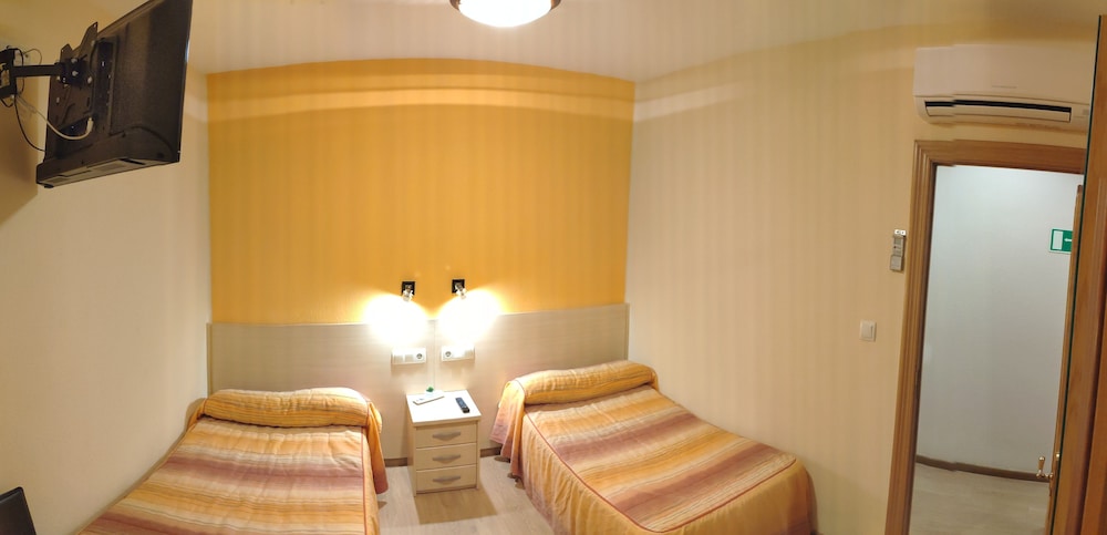 Hostal Hispanico I 9/21
