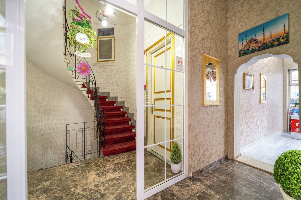 Alhambra Apart Hotel 5/50