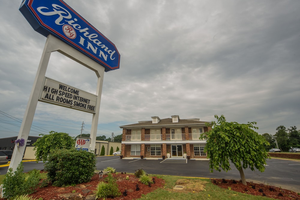 Richland Inn Lawrenceburg 5/46
