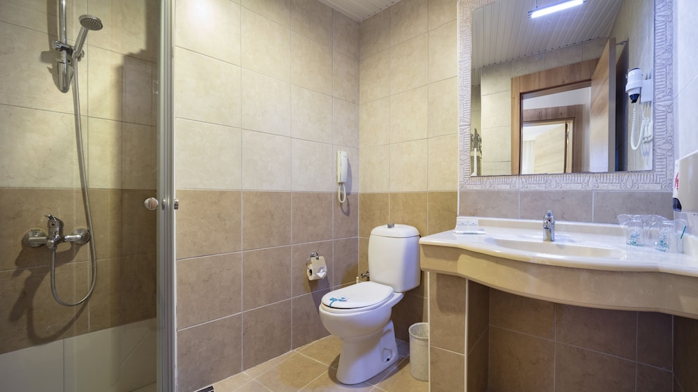 Royal Garden Beach Hotel 45/45