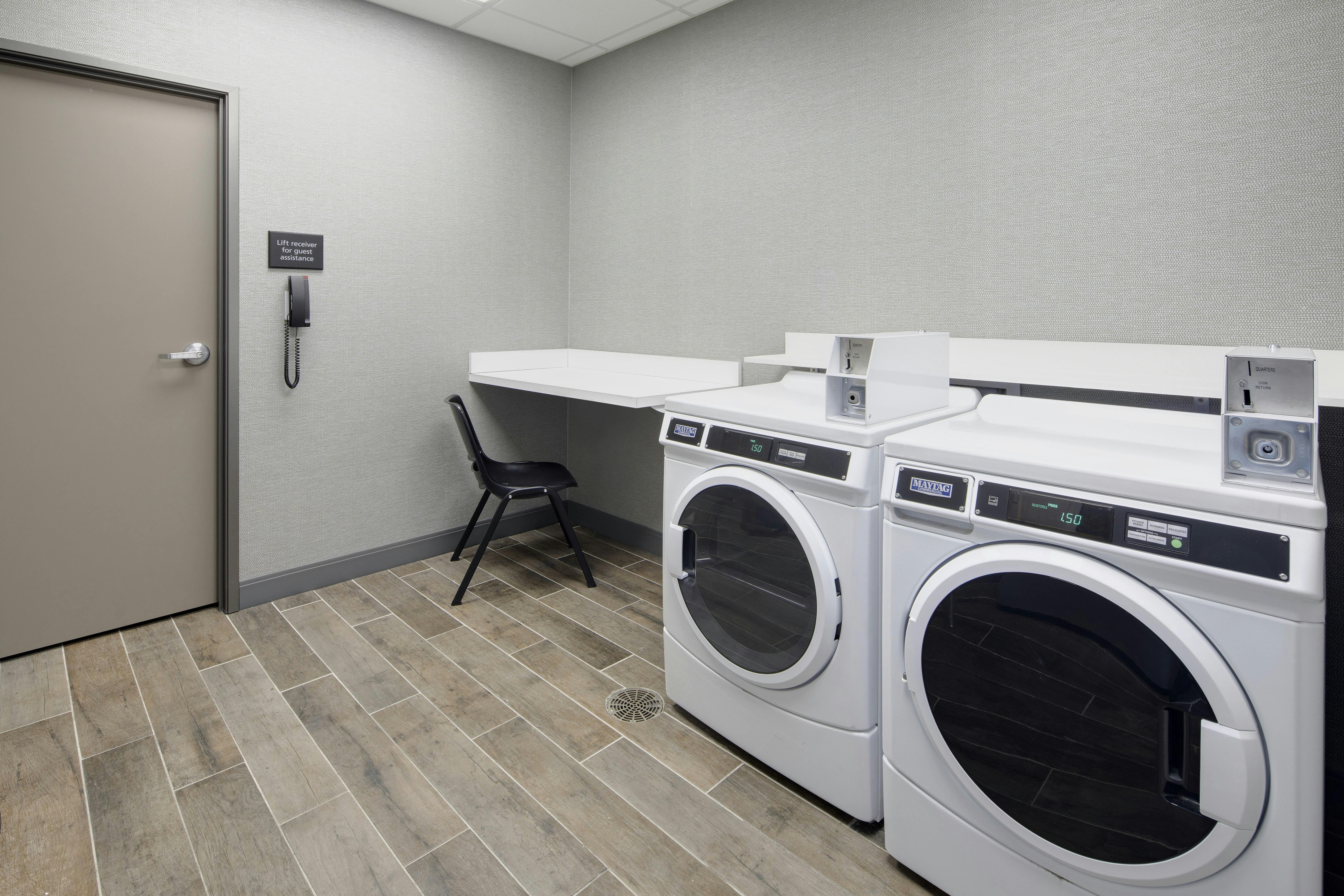Hampton Inn and Suites D Iberville Biloxi 14/16