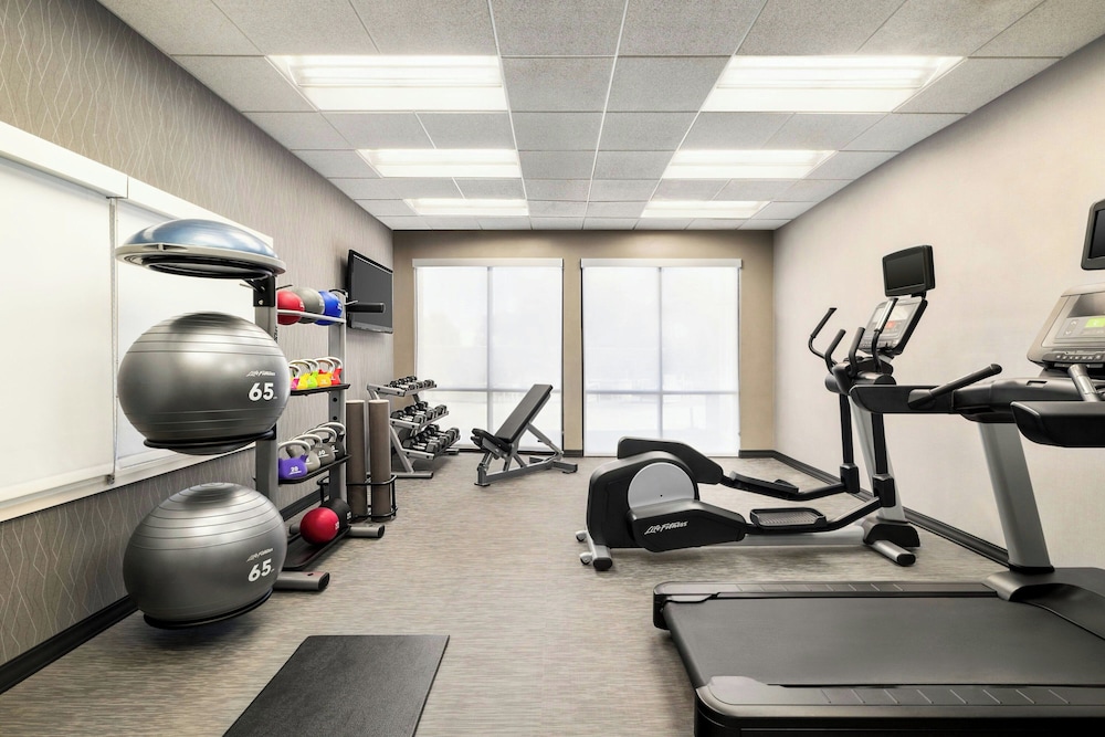 Courtyard Mt Holly Westampton 24/49