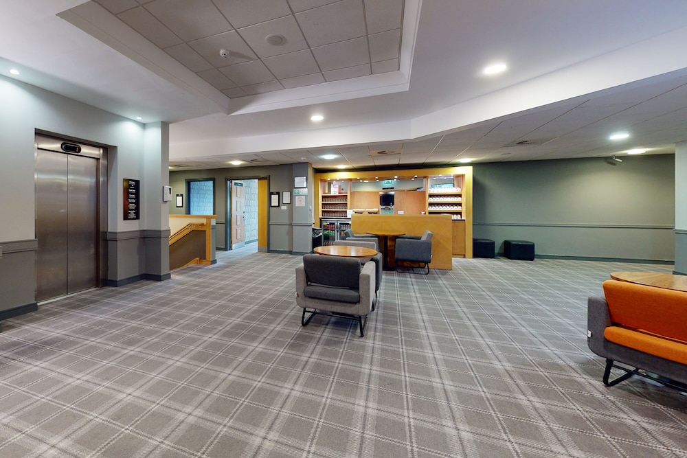 Village Hotel Hull 8/61