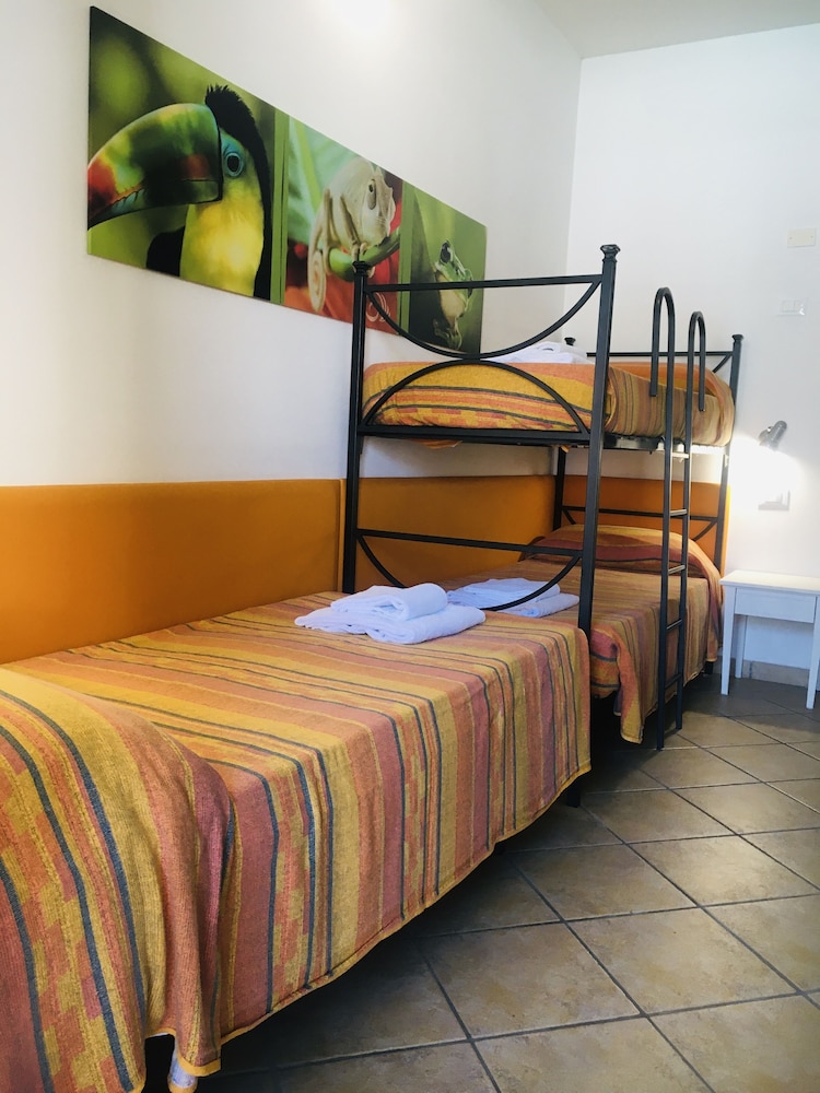 3 Bedrooms, Apartment, 1 Single and 2 Double Beds, Bunk Bed, Pool View, Patio
