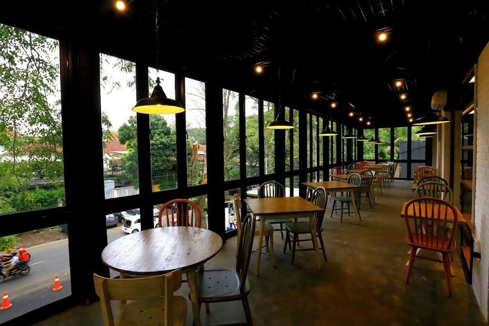 Hotel Namin Bandung 57/67