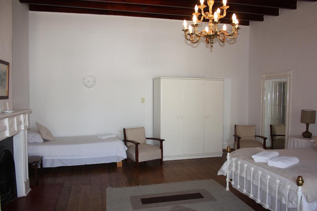 Karoopark Guest House 10/20