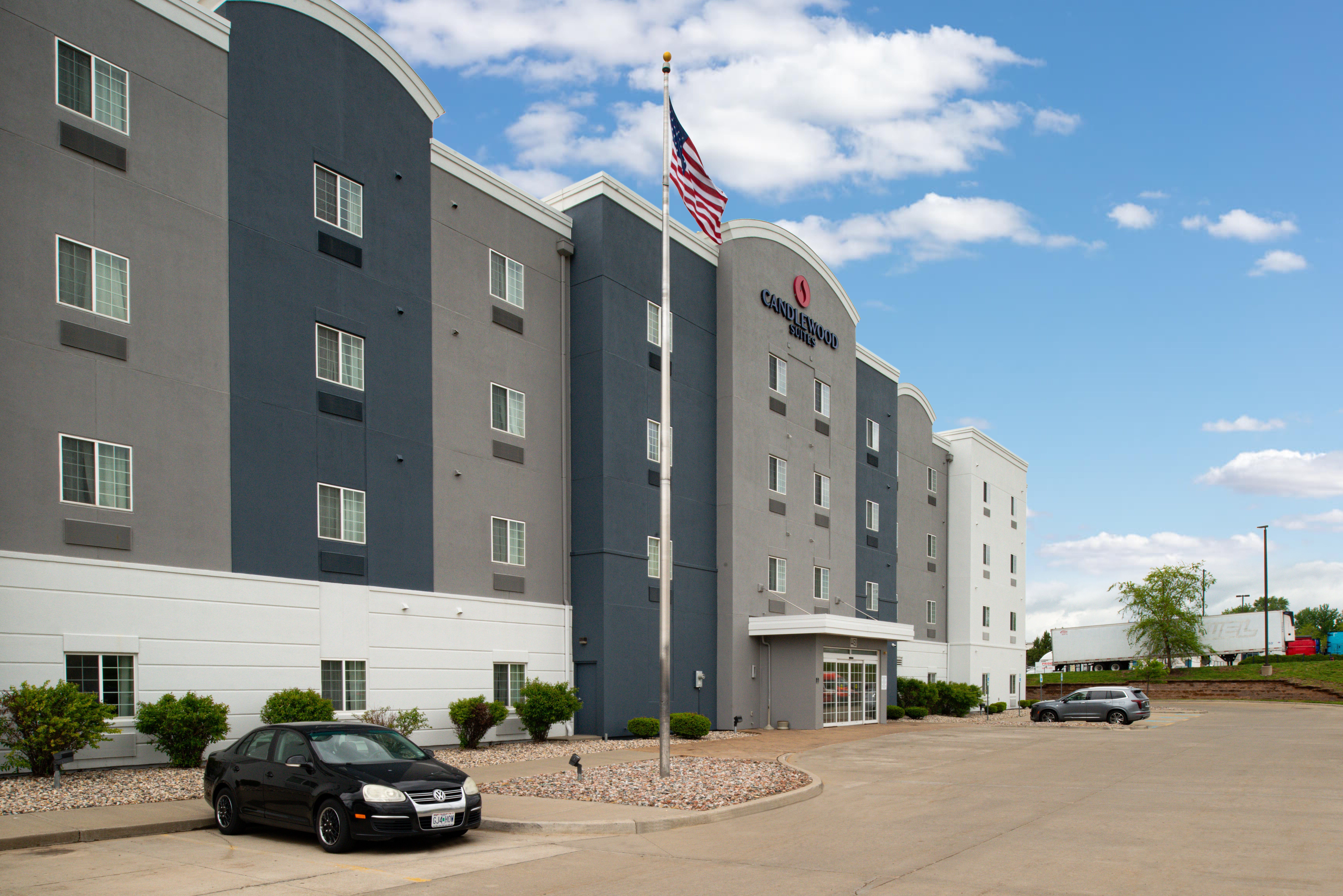 Candlewood Suites Kansas City Northeast 66/73
