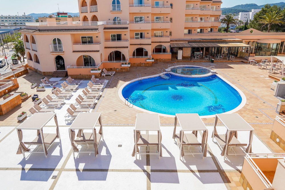 Rosamar Ibiza Hotel 38/42