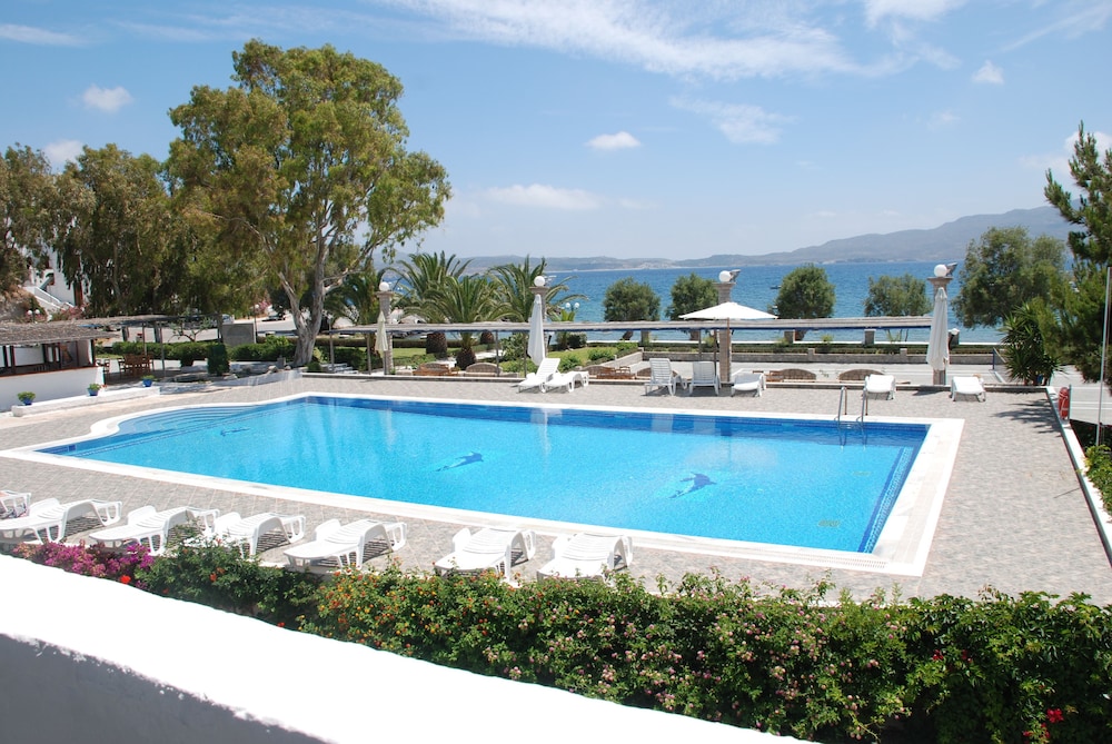 Lagada Beach Hotel 39/65