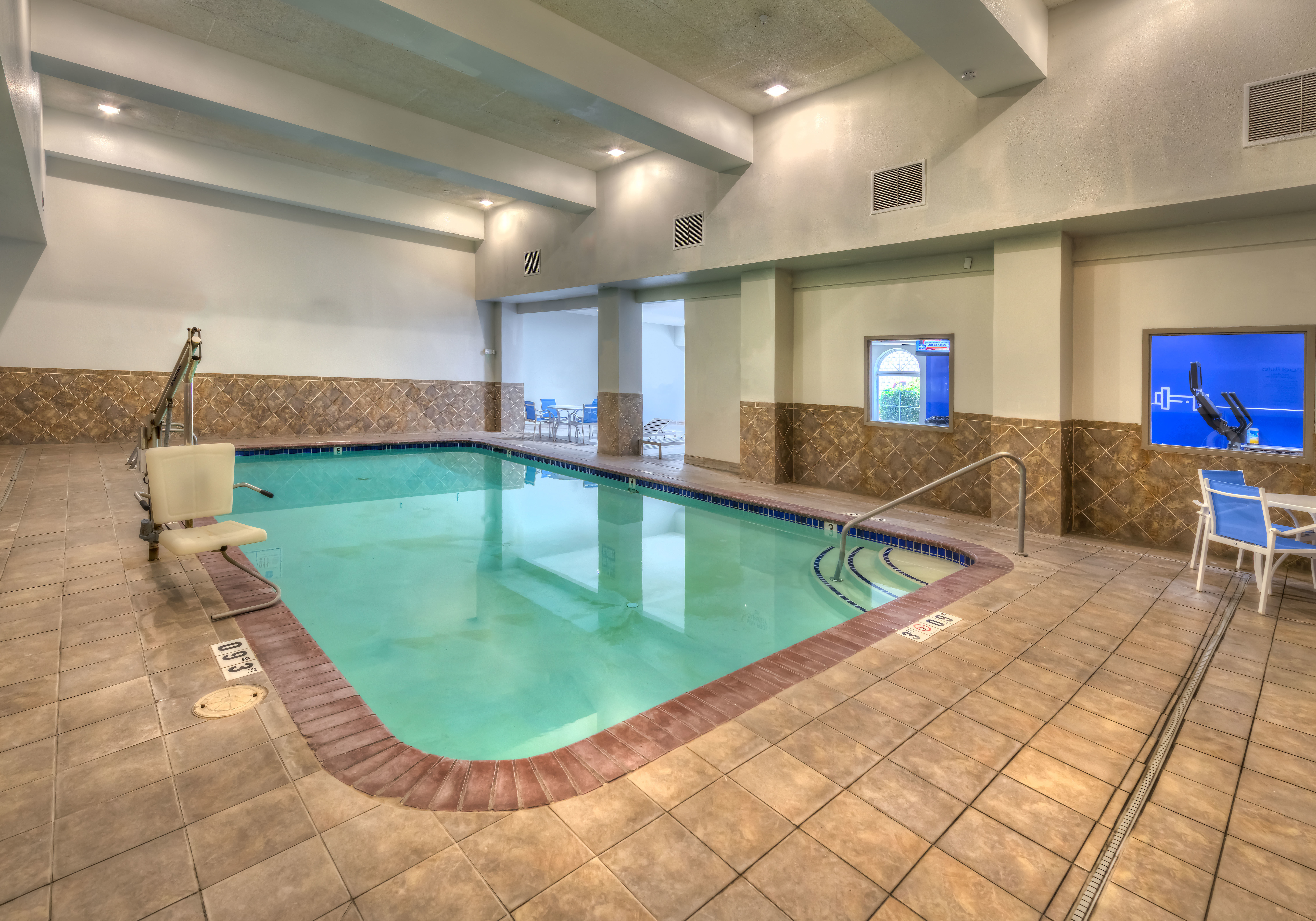 Holiday Inn Express Winnemucca 33/58