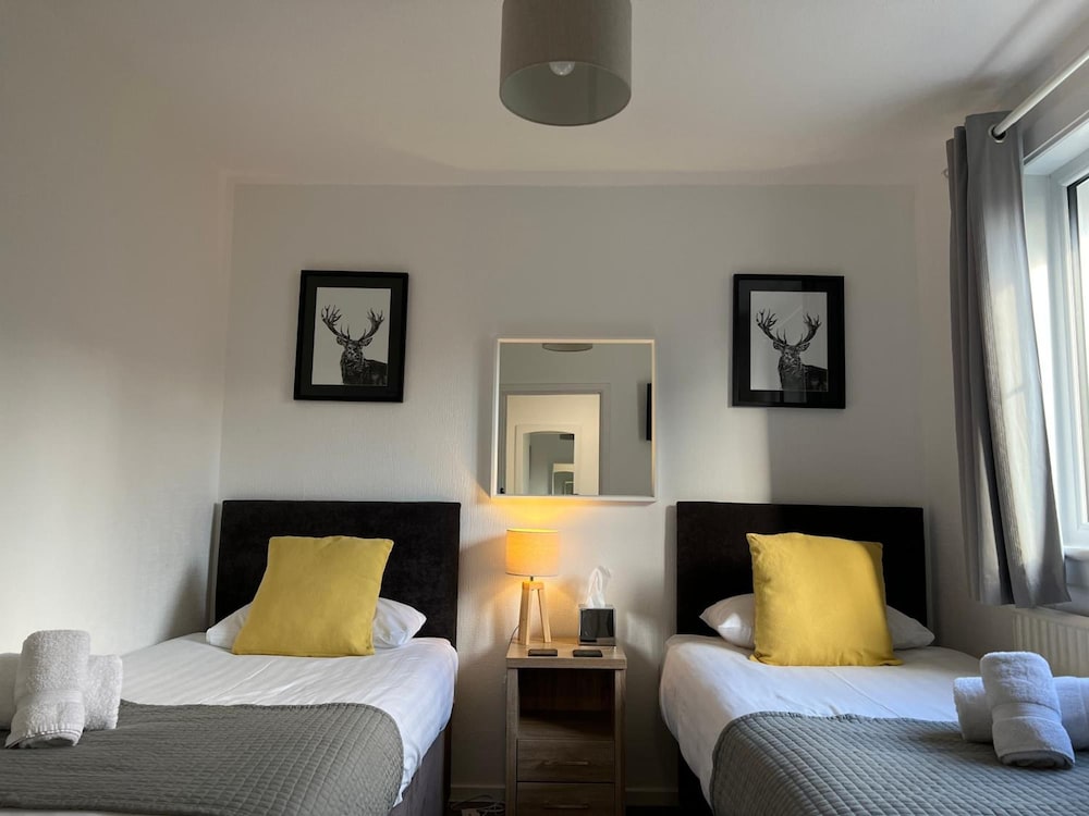 Loch Eyre House 6/50