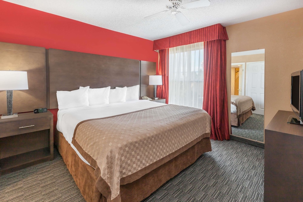 Affordable Suites of America Detroit-Warren (Ex Hawthorn Suites By Wyndham) 12/50