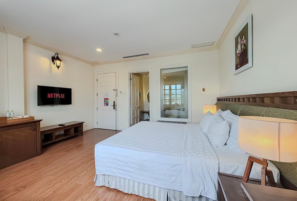 SUPERIOR, DOUBLE BED