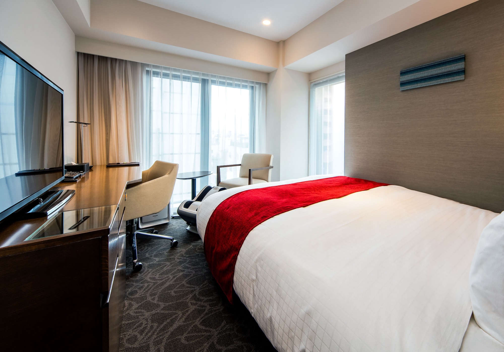 DELUXE, DOUBLE BED, MAIN BUILDING, SMOKING