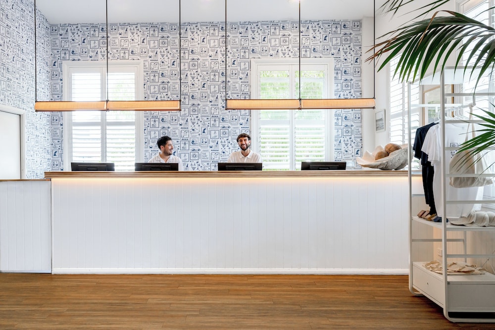 The Surf House 9/50