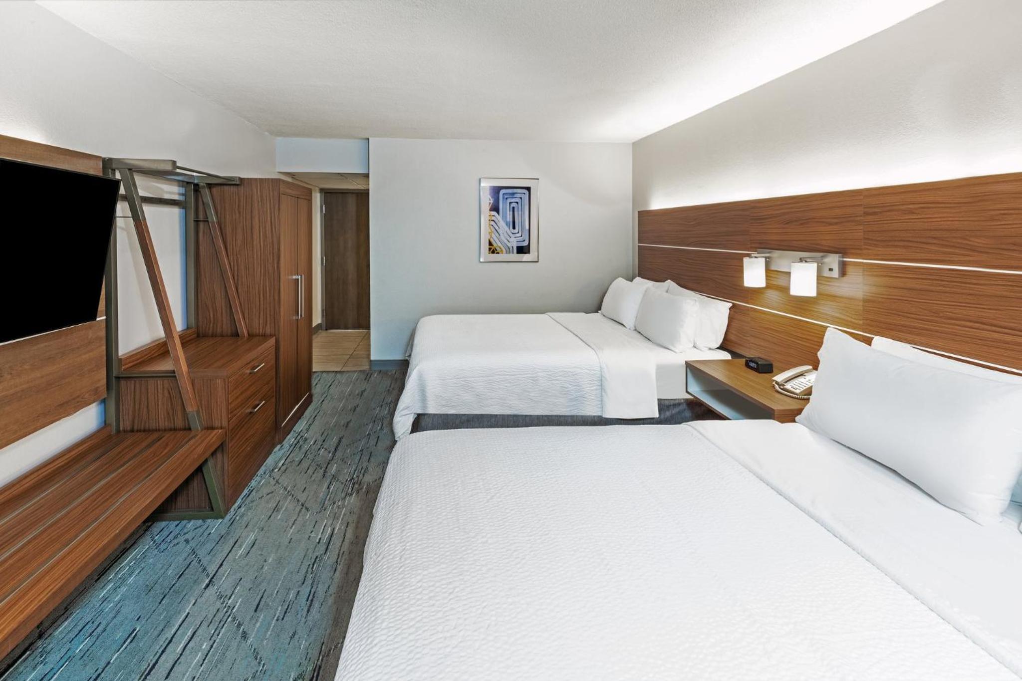 غرفة قياسية مع أريكة، Holiday Inn Express El Paso-Central 2/6