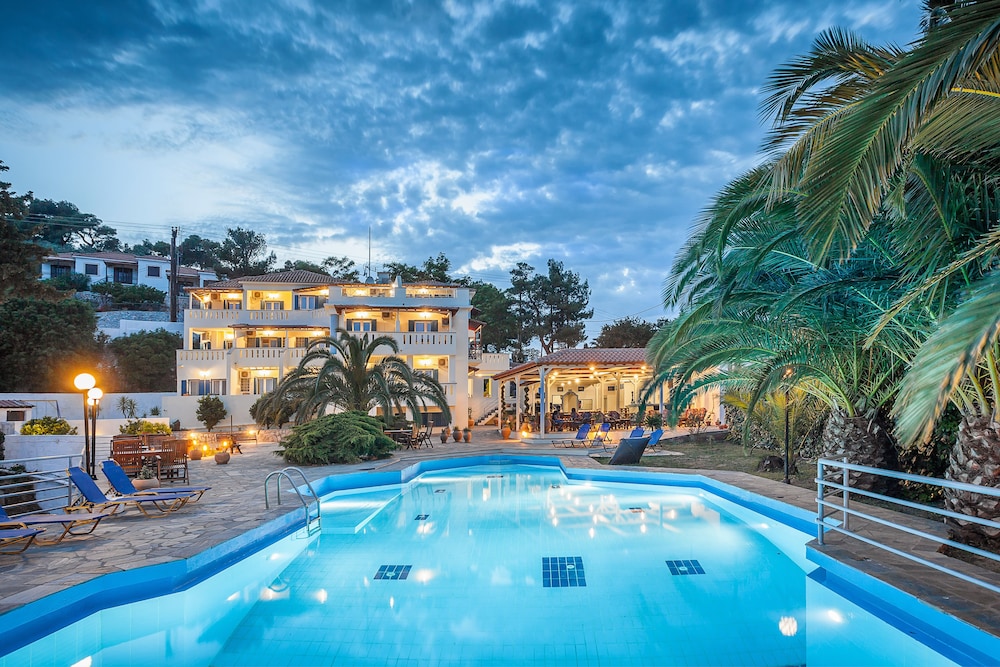 Stafylos Suites Boutique Hotel 21/50