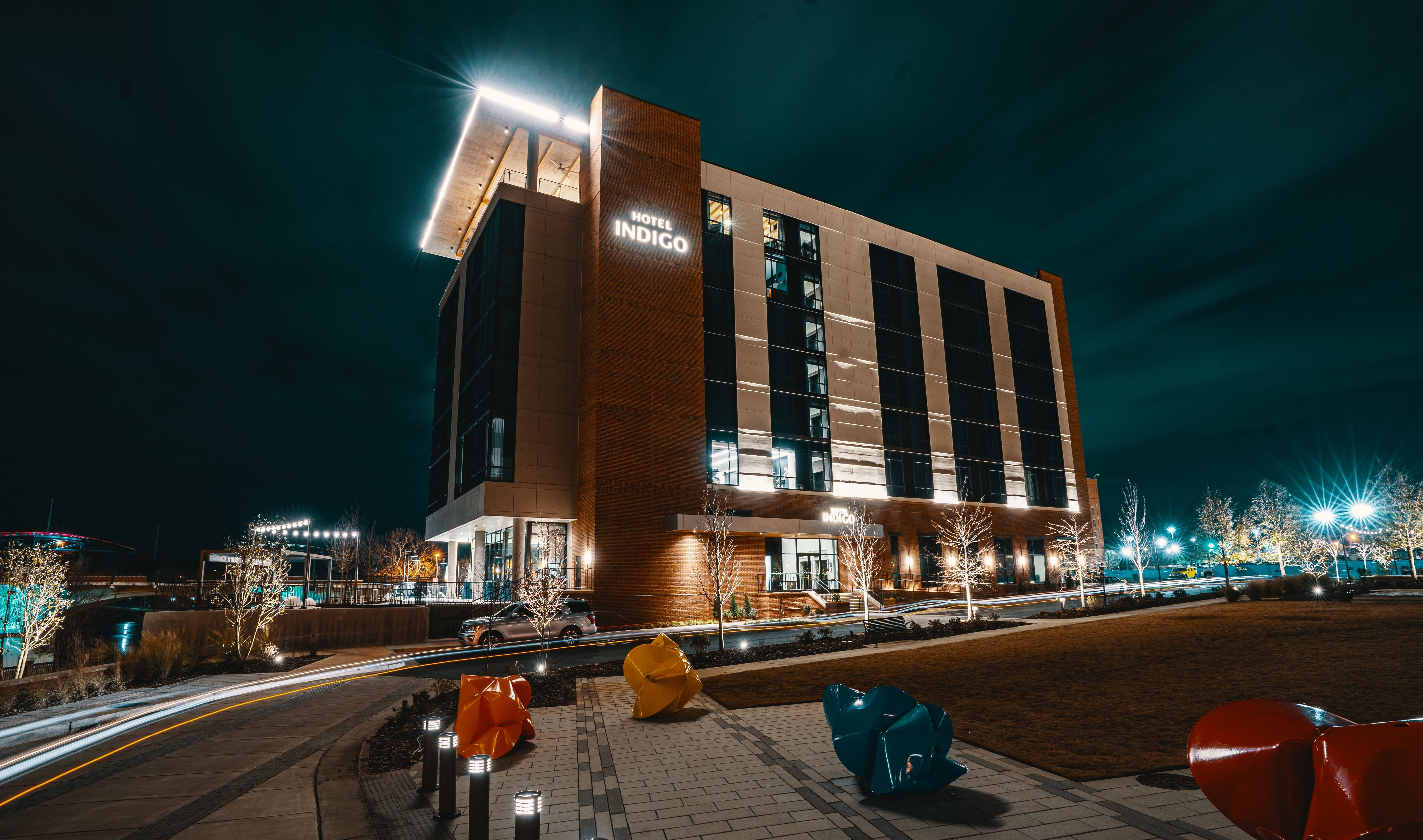 Hotel Indigo Columbus At Riverfront Place 2/68