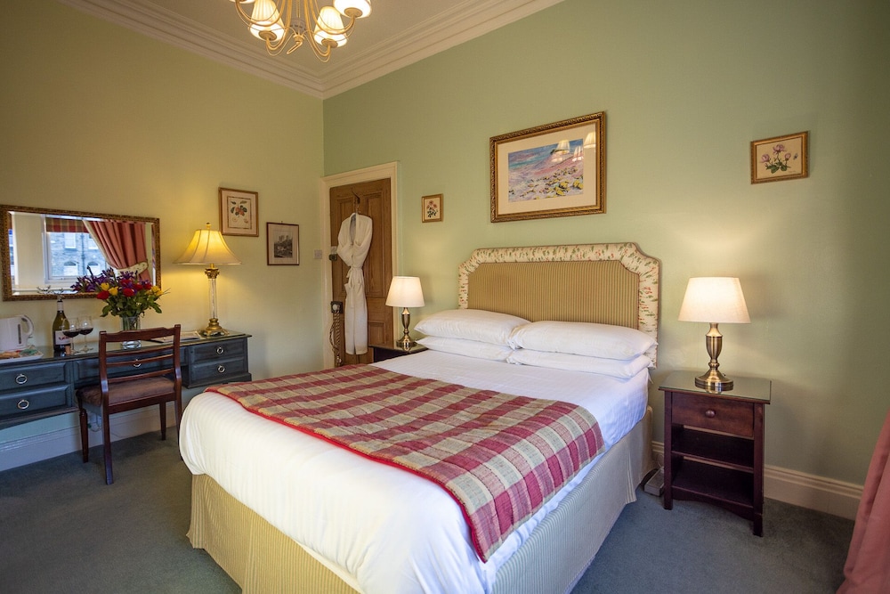 Homelands Guest House 24/71
