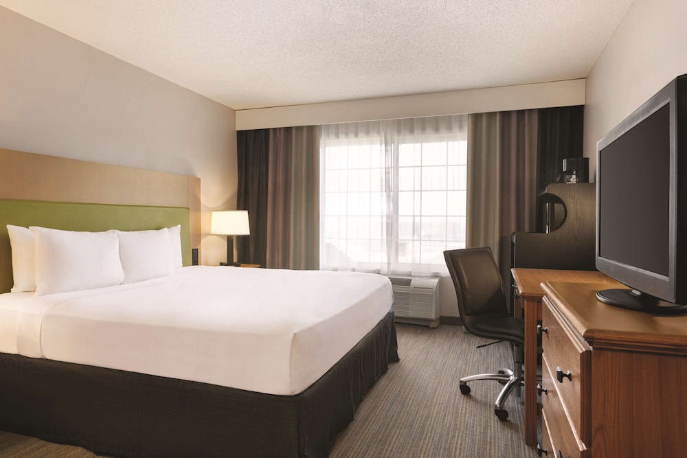 Country Inn and Suites by Radisson Springfield OH 14/43