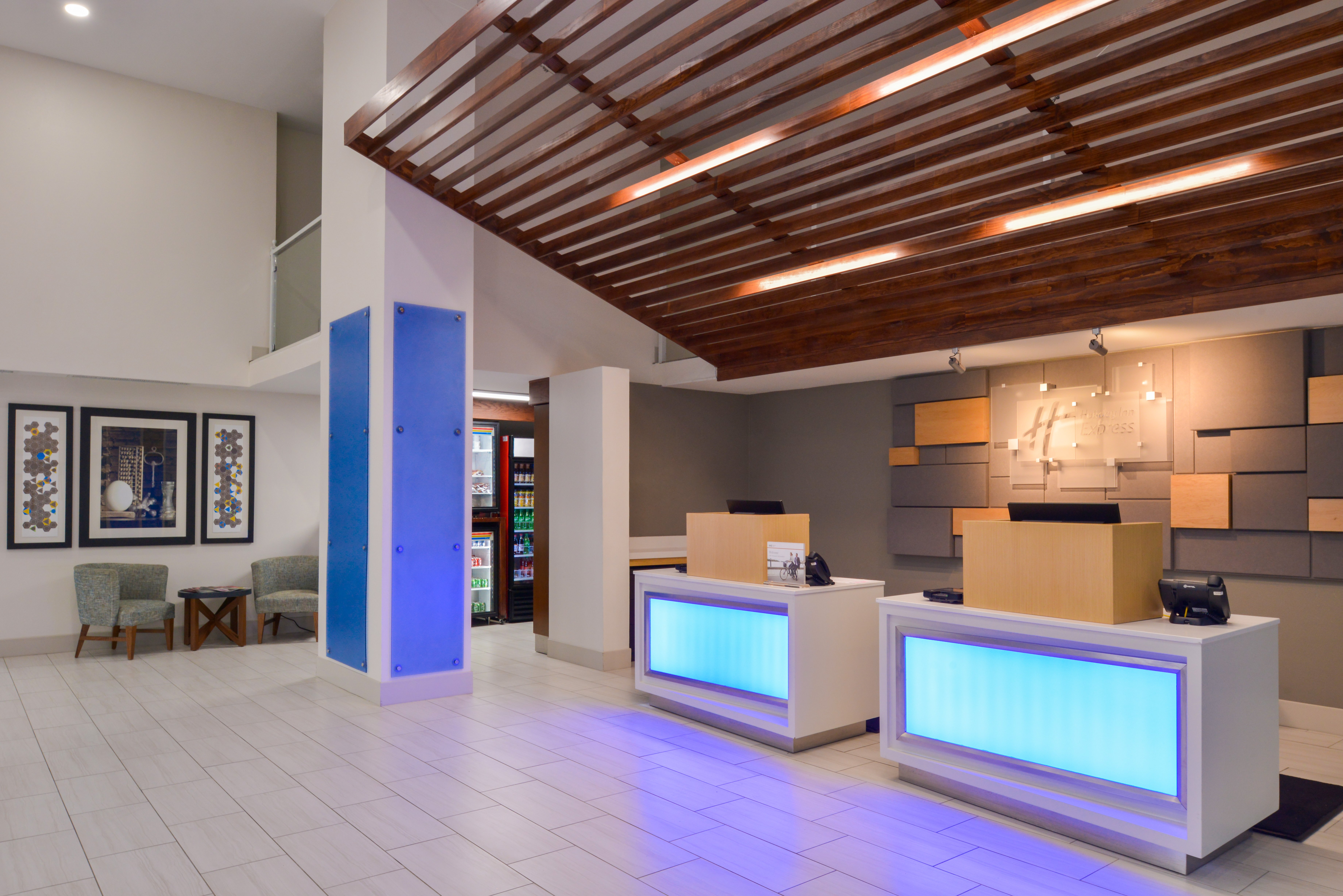Holiday Inn Express Suites Shreveport Downtown Hotel 5/41
