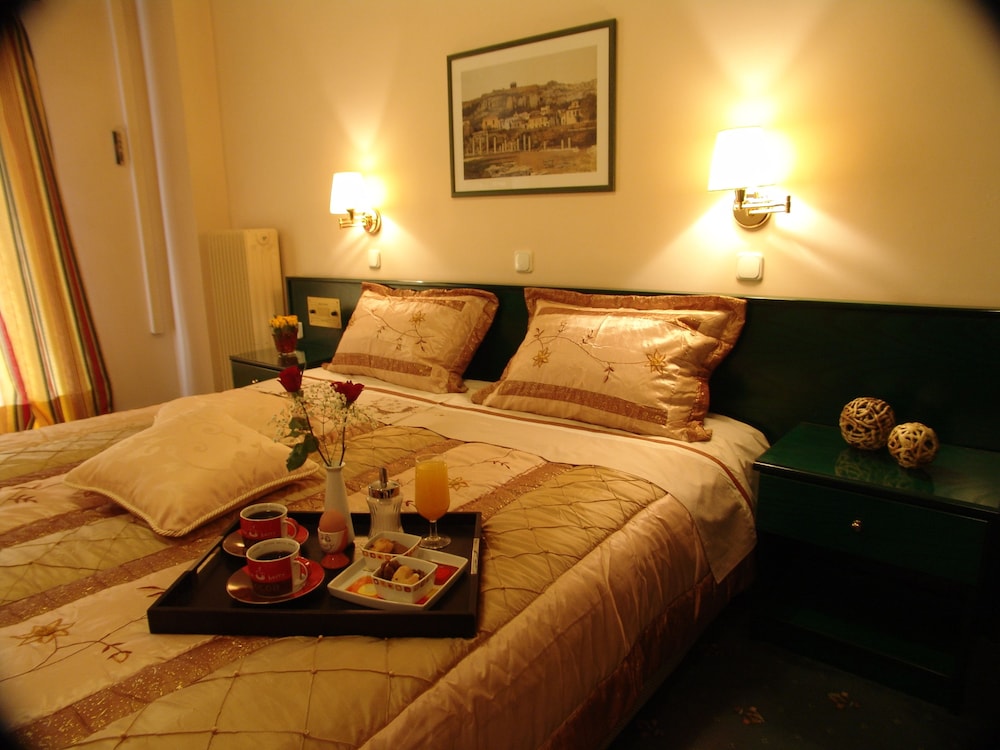 IGNATIA HOTEL 42/66