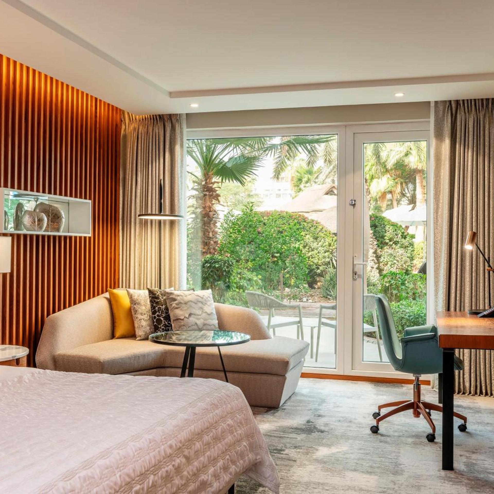 غرفة ديلوكس بسرير كوين بإطلالة على الحديقة، Le Meridien Dubai Hotel and Conference Centre 7/10