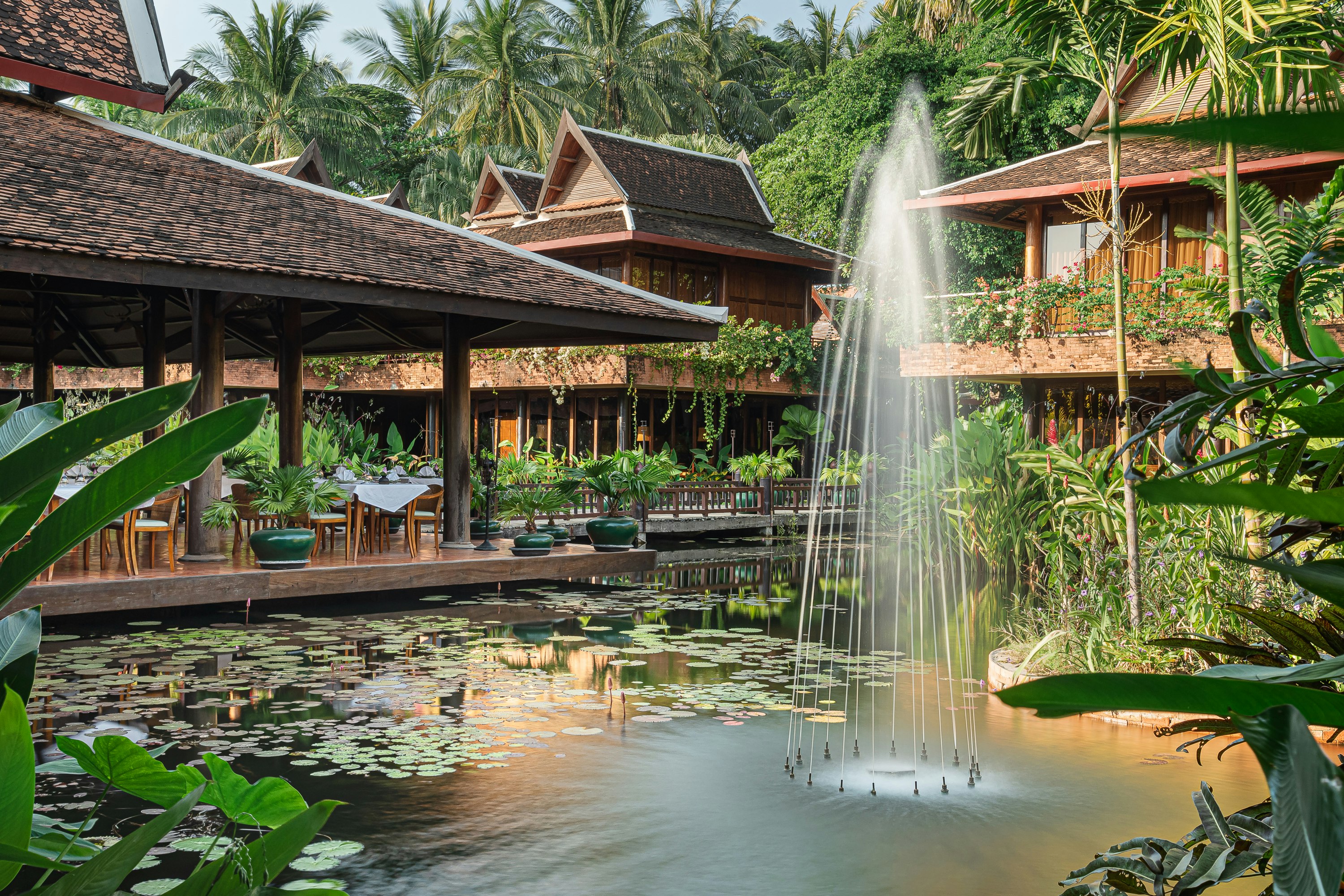 Angkor Village Hotel 32/50