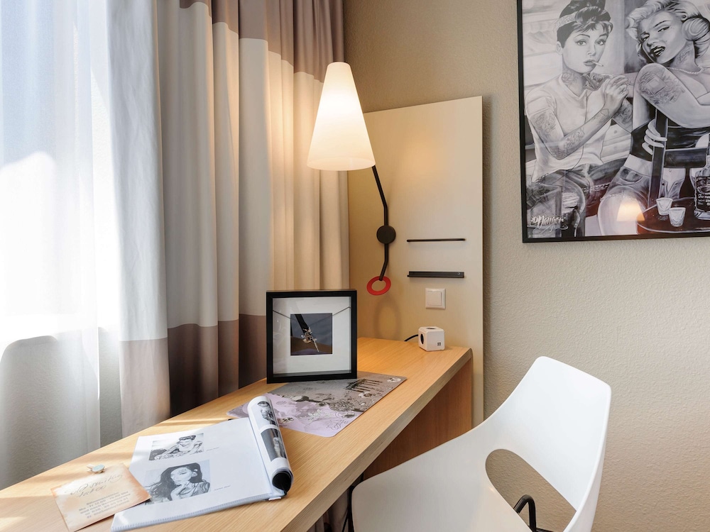 IBIS BERLIN MITTE HOTEL 48/73
