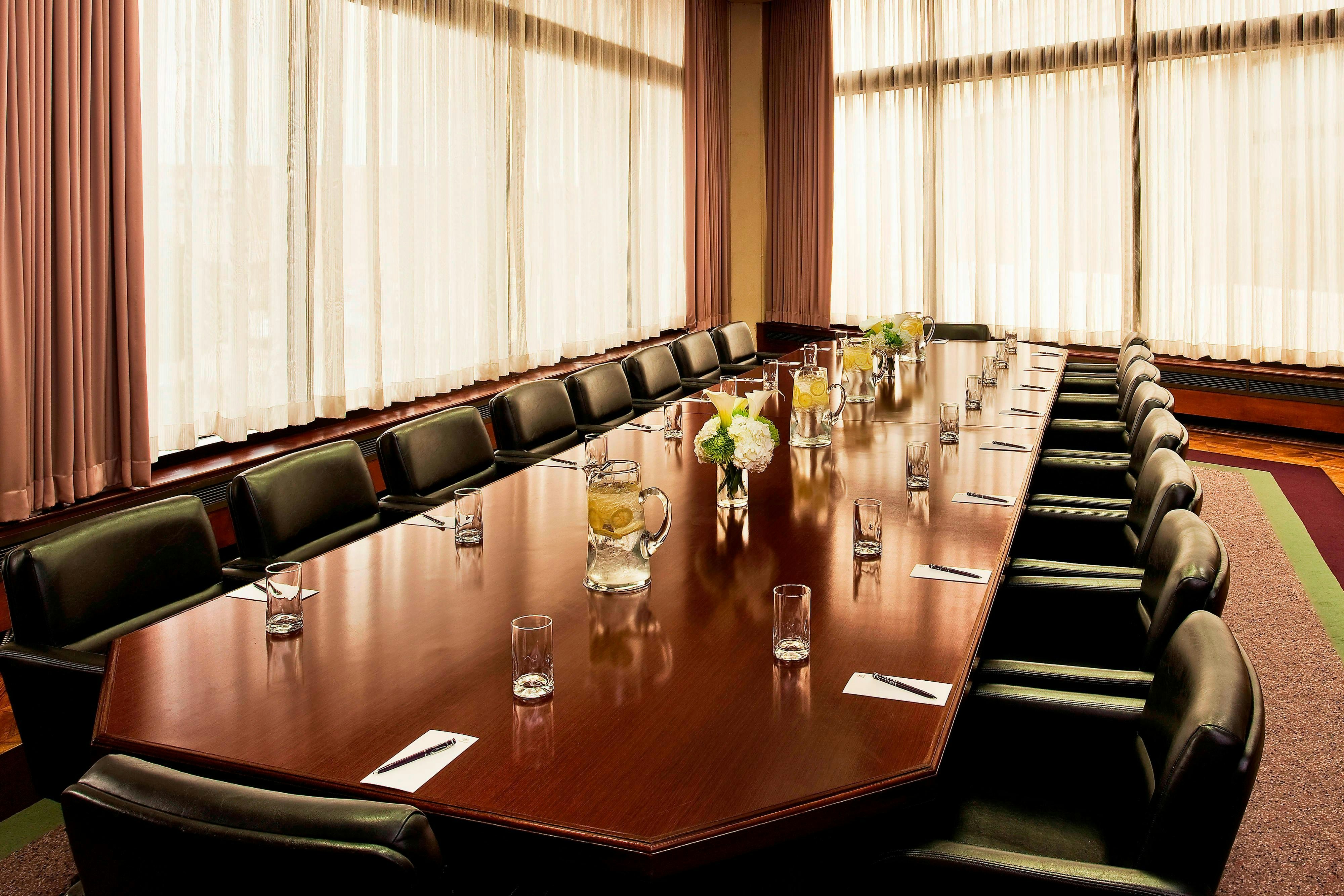 Sheraton Greensboro At Four Seasons 21/24