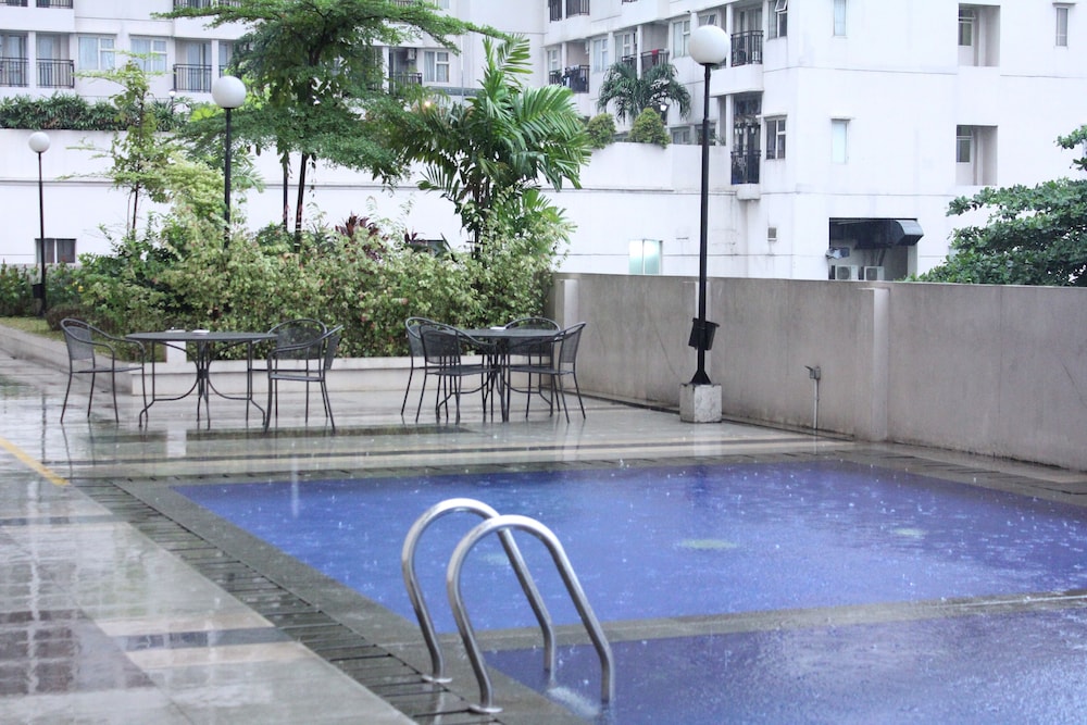 OYO 266 Margonda Residence 5 30/38