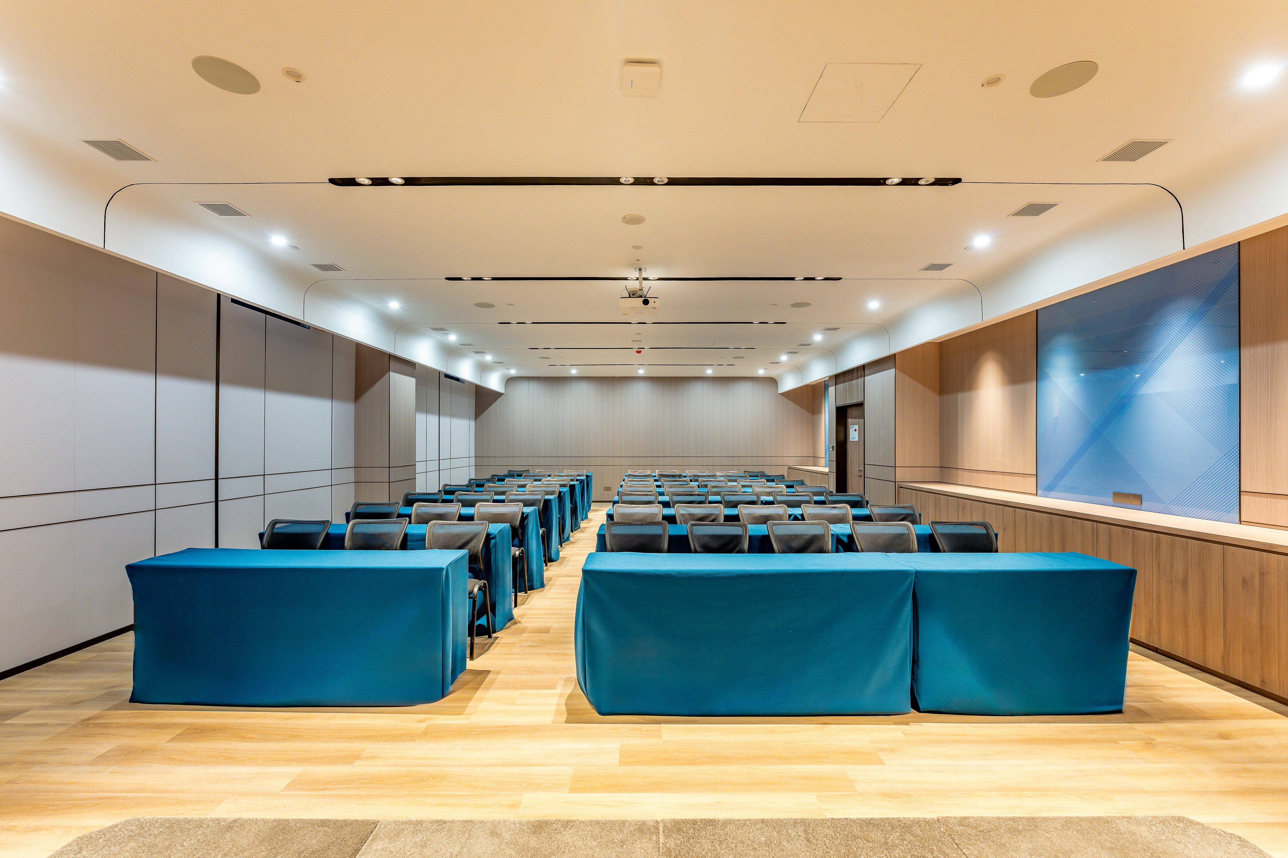 Holiday Inn Express Hefei FTZ 28/28