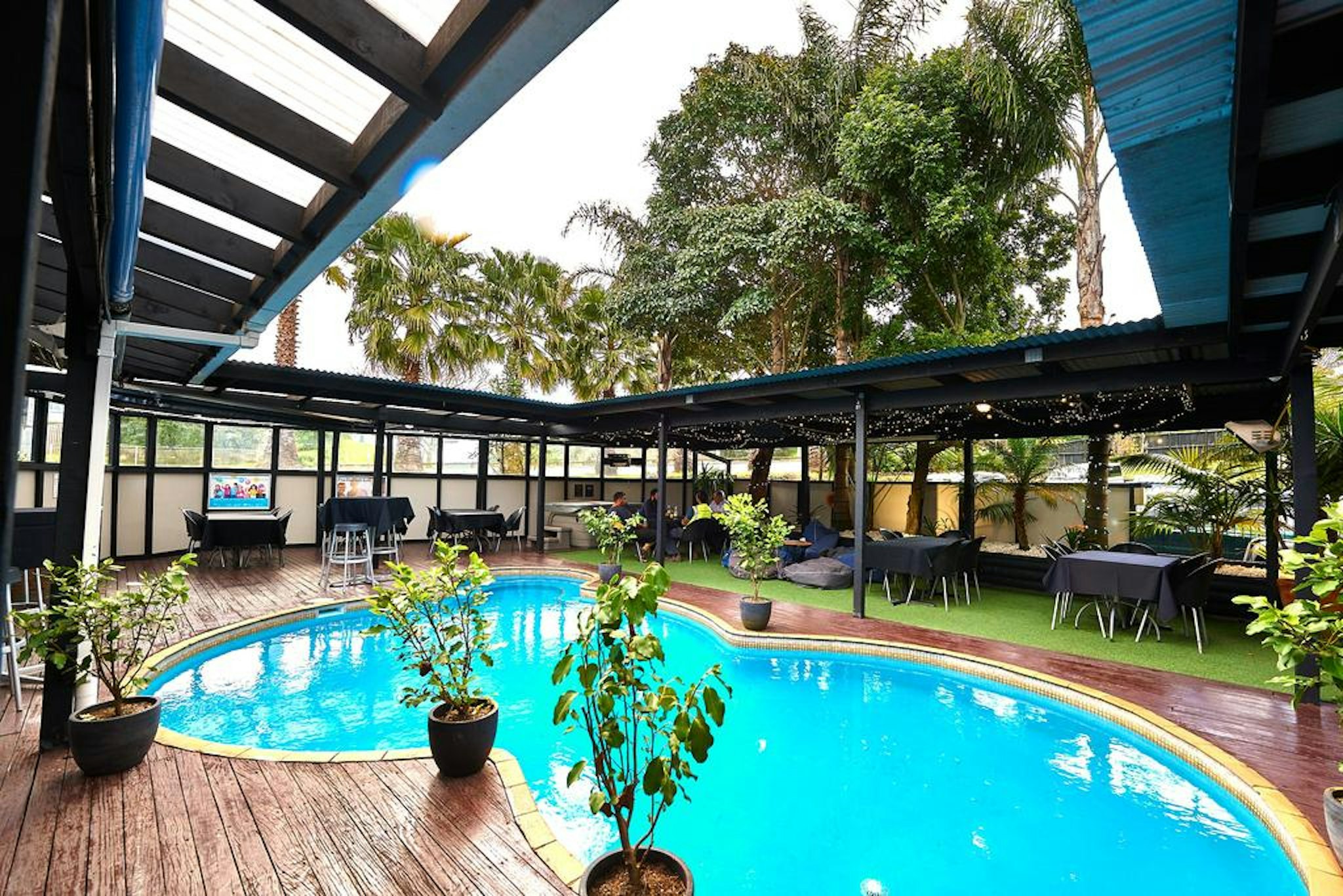 Mount Richmond Hotel 36/36