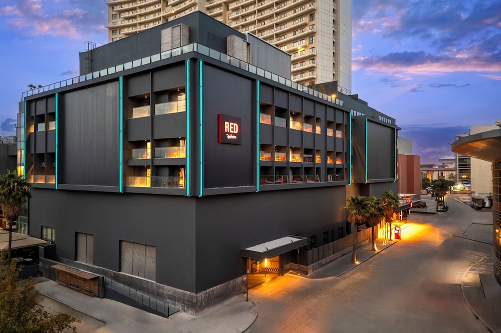 Radisson RED Izmir Point Bornova 4/59