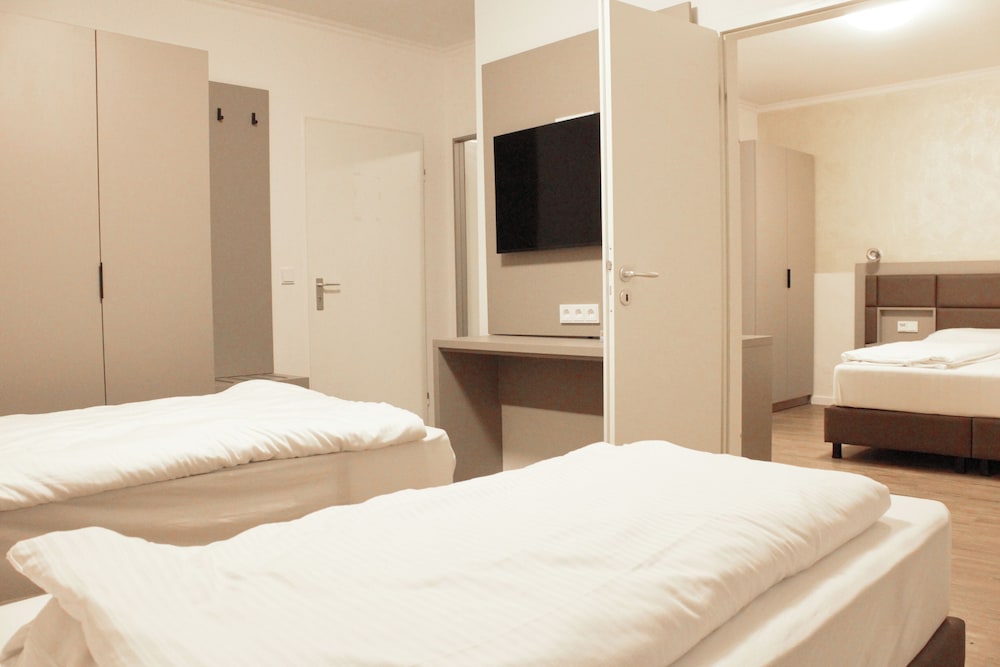 Isar City Hotel 7/48