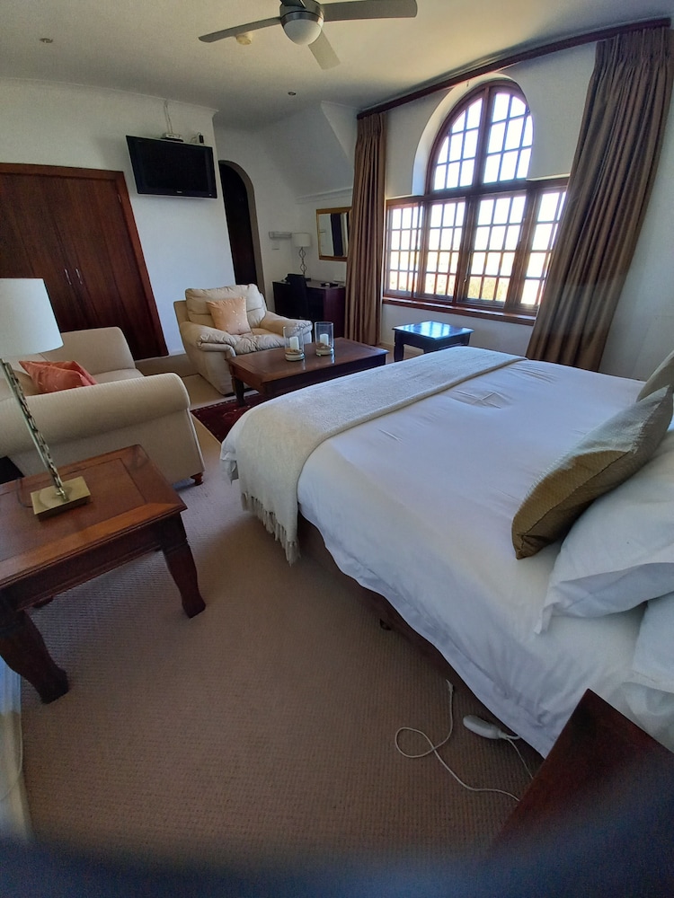 Cotswold House 8/50