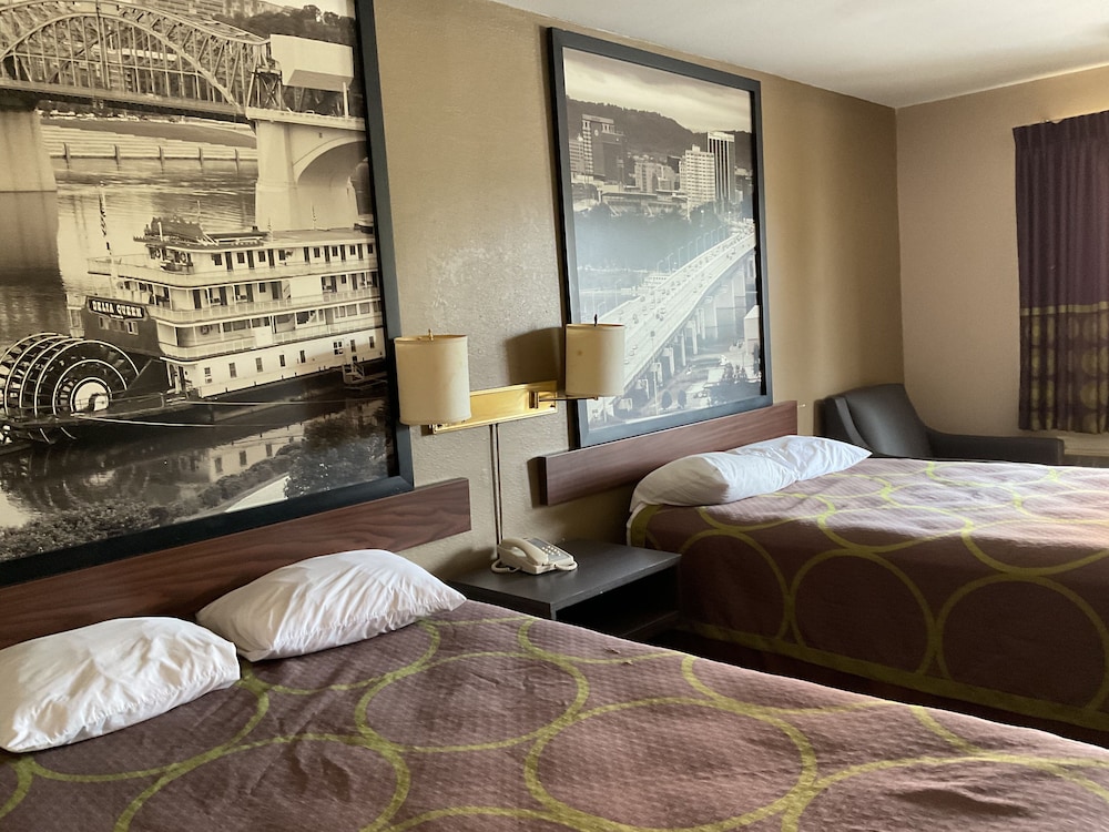 Super 8 by Wyndham Chattanooga/East Ridge 16/53