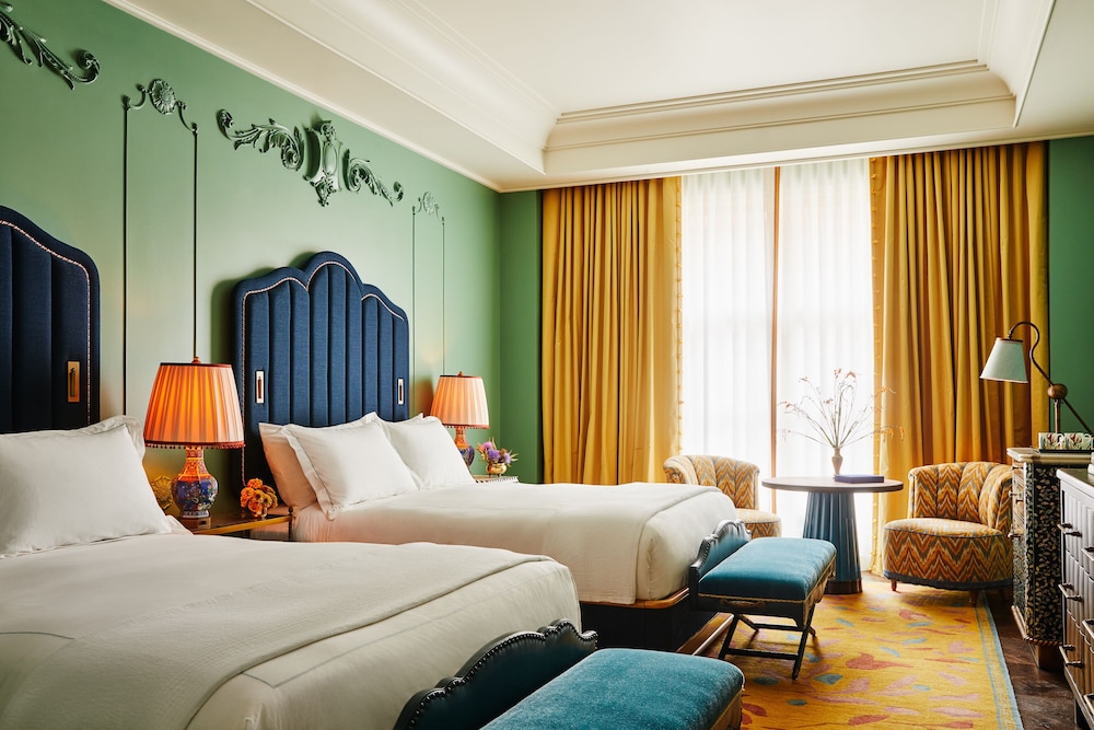 SUITE, MANSION, 2 DOUBLE BEDS